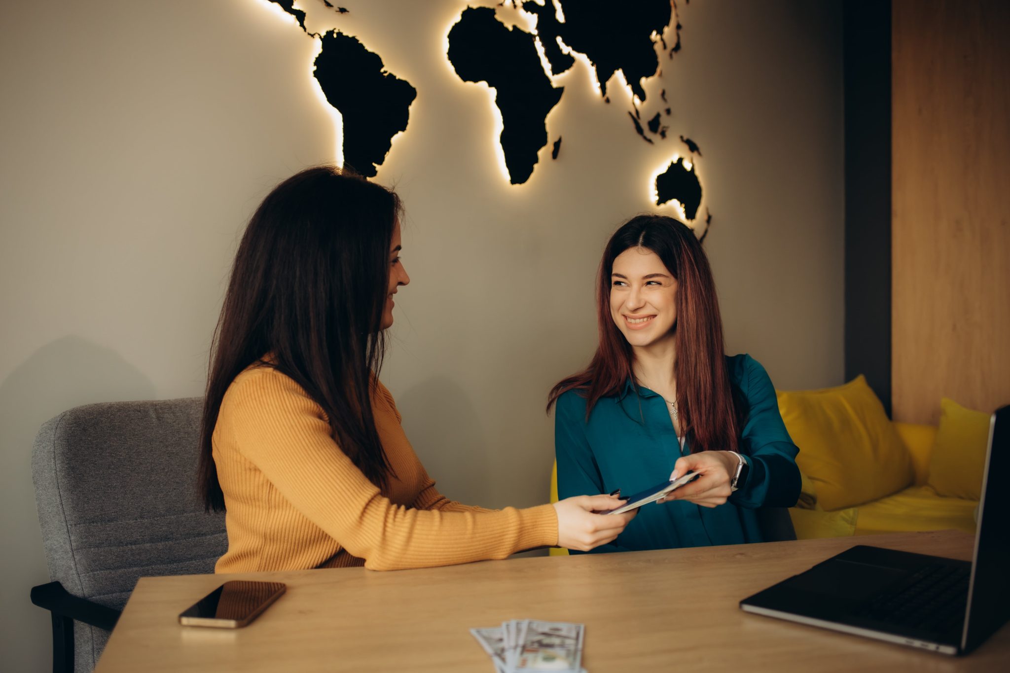 5 Strategic Benefits of Visa Planning in Global Expansion