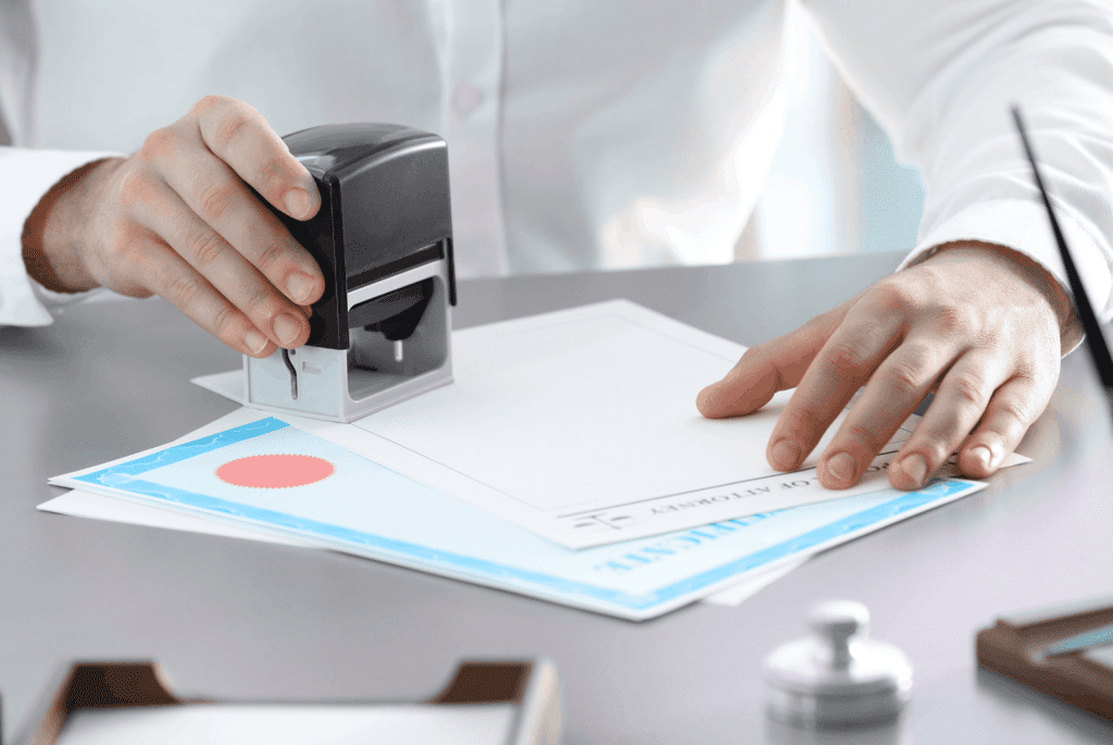 5 Business Risks Companies Avoid by Outsourcing Document Legalization and Attestation Services