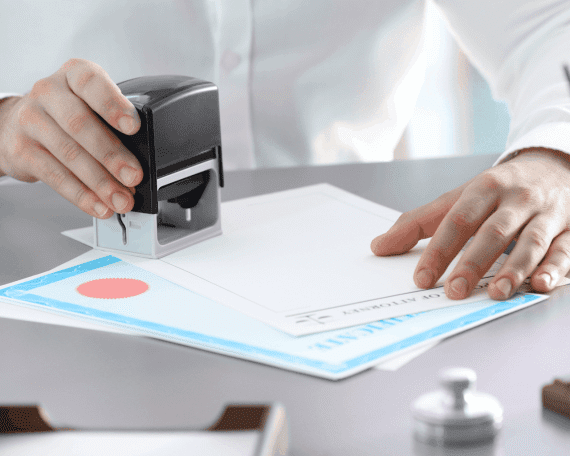 5 Business Risks Companies Avoid by Outsourcing Document Legalization and Attestation Services