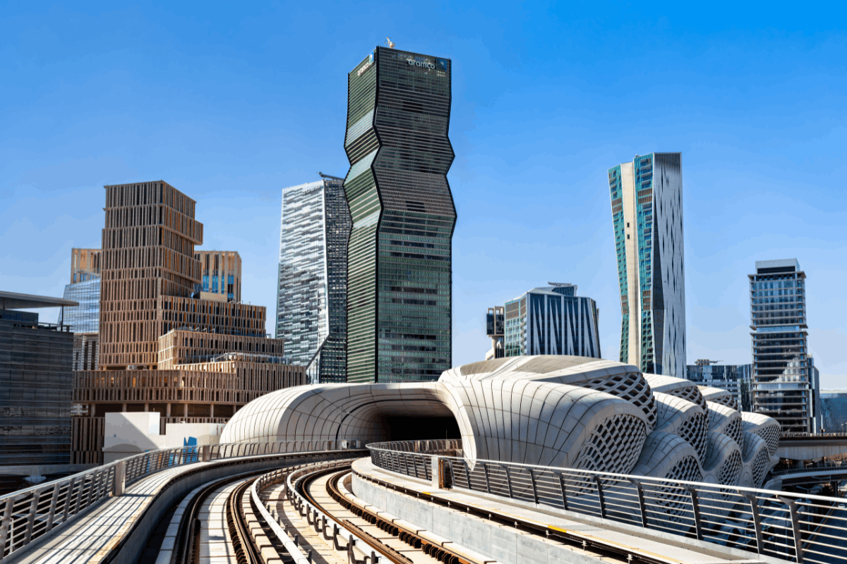 Business Travel Challenges the Saudi Package Visa Aims to Address